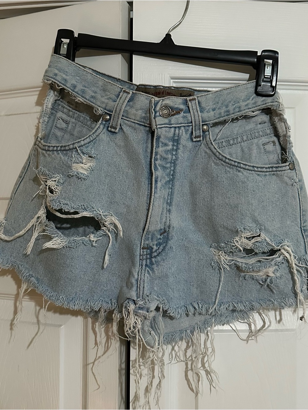 Levi’s unique Distressed Denim Women’s Shorts with cut out pockets